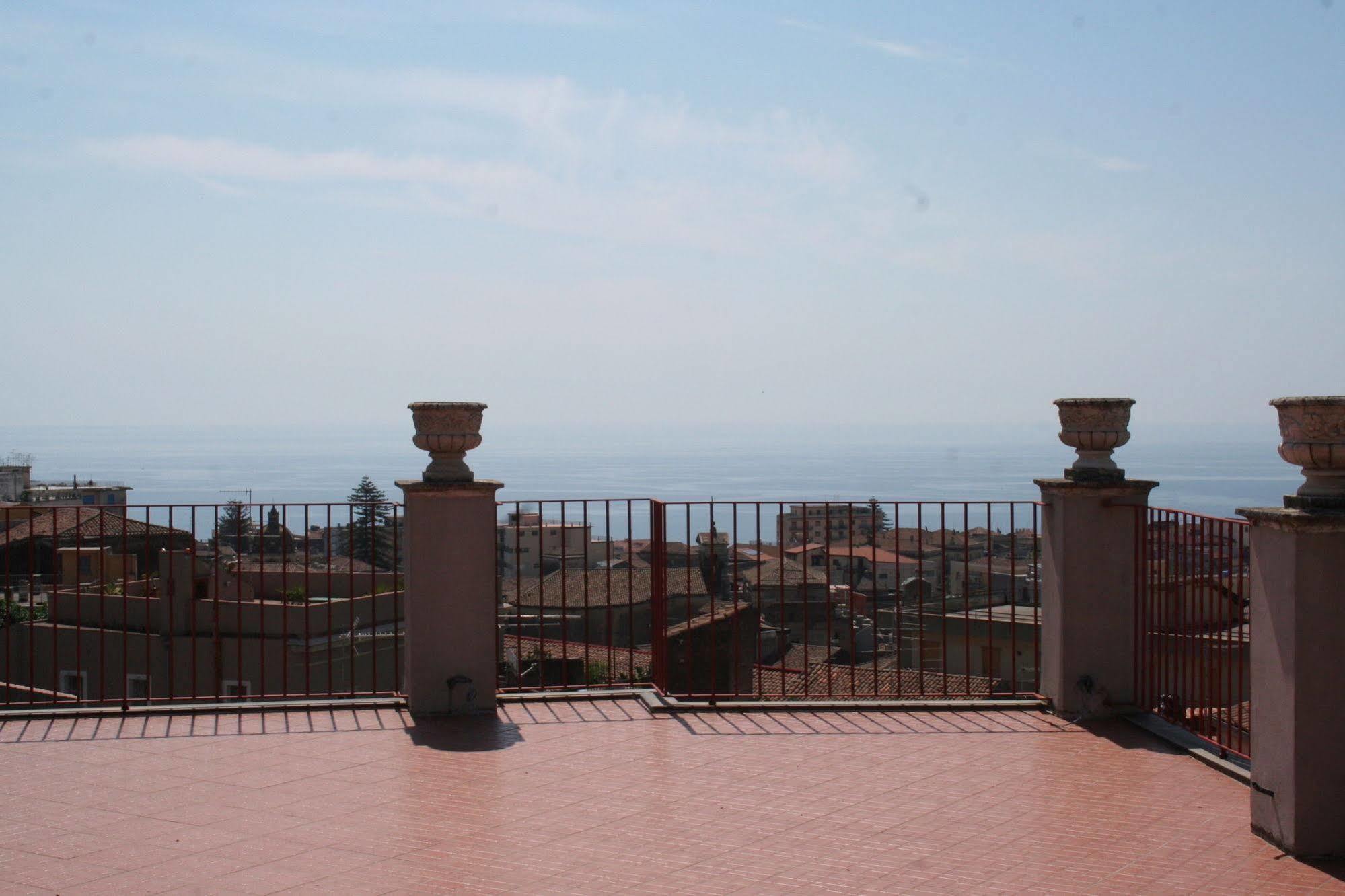 Terrazze Bella Epoque Bed & Breakfast Acireale Luaran gambar